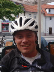 Sieht gut aus mit Helm oder?
